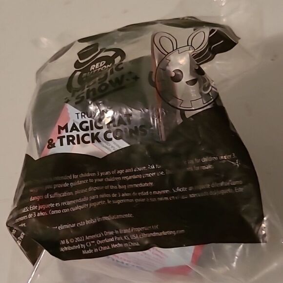 Red Button and Friends Magic Show - Picture 1 of 3